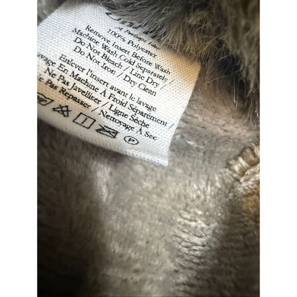 Unhide Removable Faux Fur Cover Extra Soft Floof Pet Bed Gray M/ 28"x10" NWOT - Picture 8 of 11